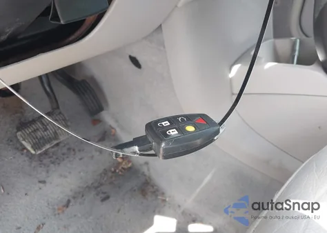 2007 Volvo S40 2.4I from USA, damaged, VIN YV1MS382X72309695